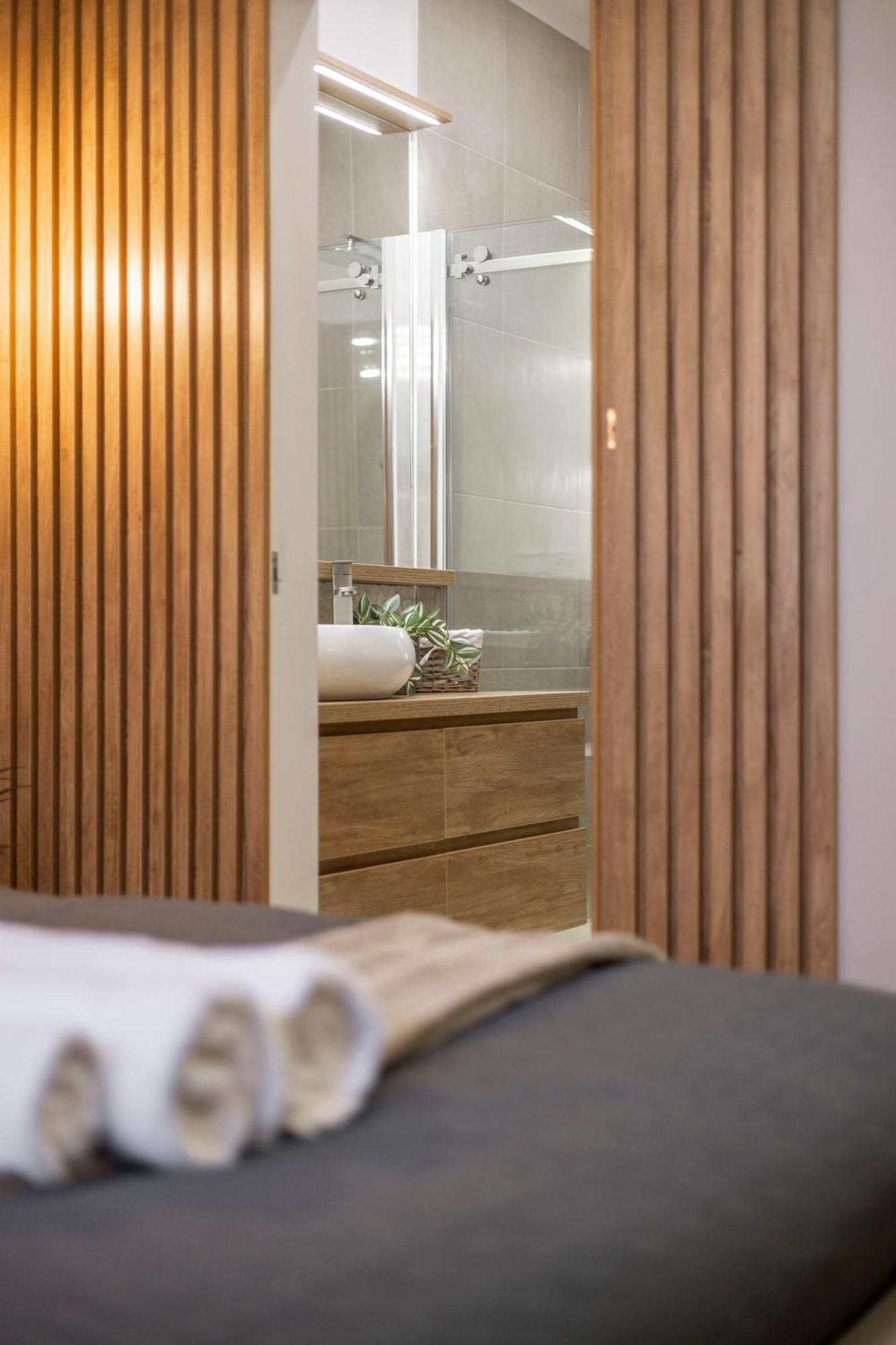 Exclusive N' Spacious Elizabeth Central Suite Budapest Exterior photo